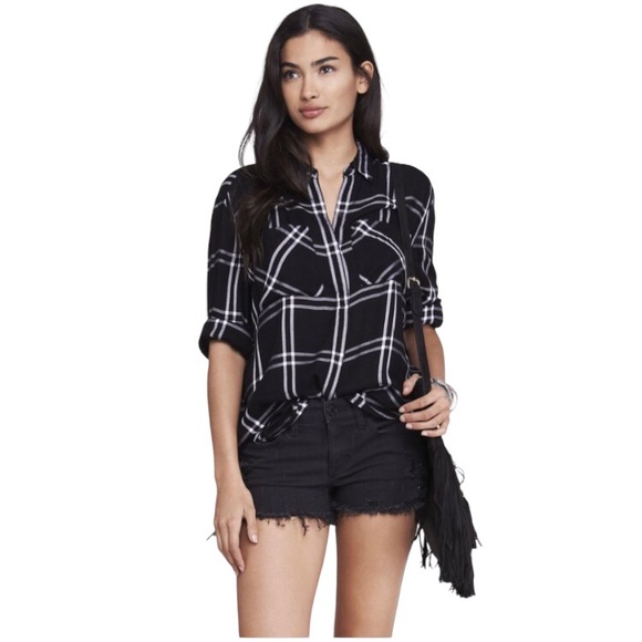 EXPRESS DISTRESSED HIGH-RISE JEAN SHORTS - Picture 12 of 14